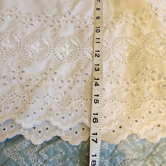 Express White Embroidered Floral Print Eyelet Fully Lined Skirt 5/6 - Picture 5 of 5